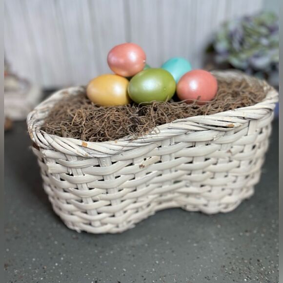 12” Basket! White, Infinity Shape No Handle Prefilled with Moss EPC - Picture 7 of 12